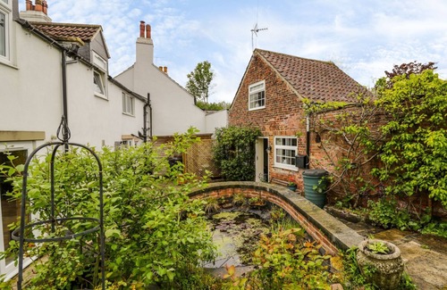 Ripon Cottage | FIGGY COTTAGE, pet friendly, with a garden in Ripon