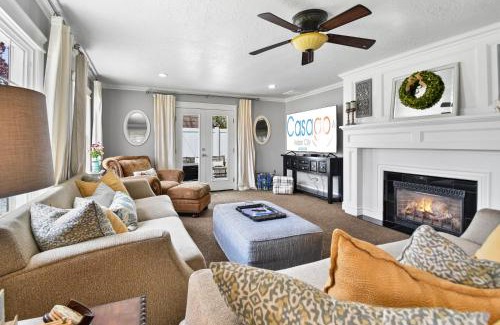 Heber House | Film-featured sleeps 18 hot tub fire pit decks