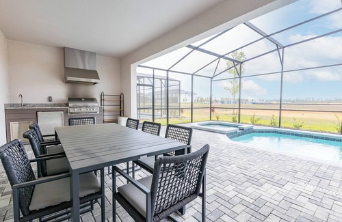 Four Corners House | Final September Nights! 8BR Windsor Cay Luxury Villa w/Pool