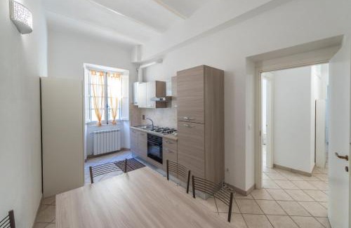 Finalborgo Apartment | Finalborgo - Casa Nanetti 6 posti in centro