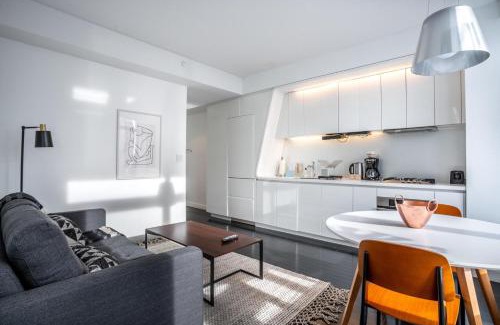 Financial District Apartment | Financial District w WD gym elevator NYC-1378