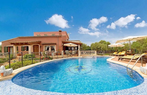 Muro Villa | Finca Diver for 6 People near Can Picafort, Mallorca