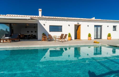 Competa Villa | Finca Los Paseros, BBQ, pool, spectacular sea views