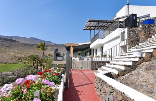 Aguimes Cottage | Finca Los Quevedo - Three Bedroom Cottage, Sleeps 6