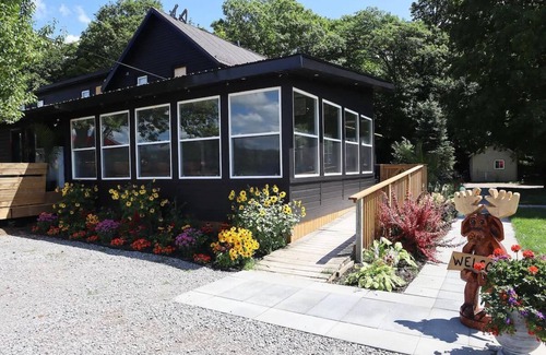 Minden Hills House | Find Bliss: Your Haliburton Getaway Awaits at The Rockcliffe Moore Falls