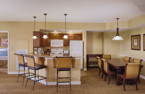 Bay Lake Resort | 𝐅𝐢𝐧𝐝𝐢𝐧𝐠 𝐌𝐞𝐢𝐥𝐢 Inside Disney Gates Bonnet Creek Resort+Perks, 2BR