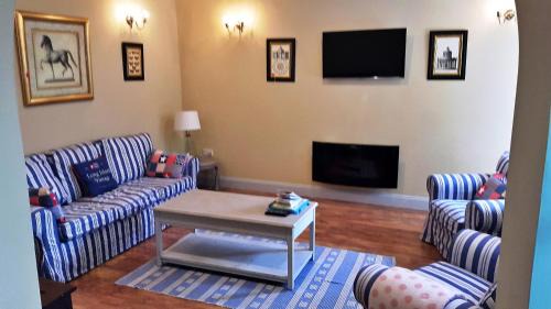 Breedon on the Hill House | Finest Retreats - No 1 Meynell Mews