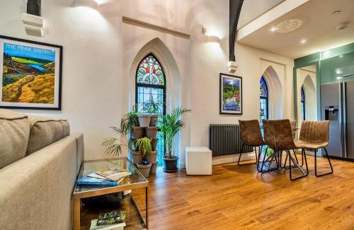 Matlock House | Finest Retreats - The Church Vaults