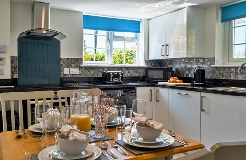 Redruth House | Finest Retreats - Trethew Cottage
