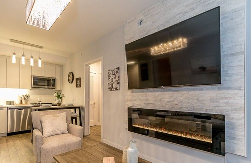 Innisfil Condo | Fire & Ice Spa Getaway at Friday Harbour w/ Private SAUNA!