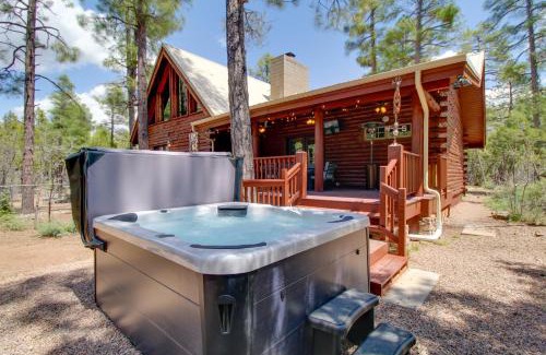 Lakeside House | Fire Pit and Hot Tub Lakeside Cabin on 2 Acres!