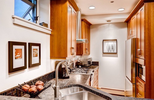 Edwards Condo | Fireplace & Private Balcony | Pool & Hot Tub