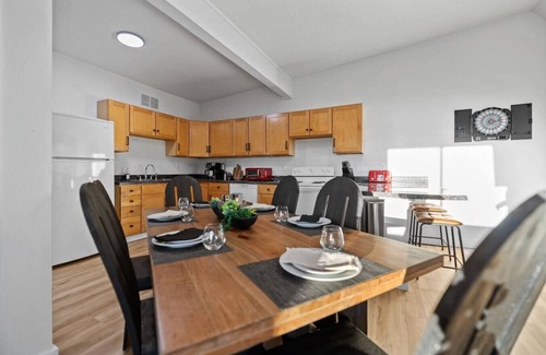 Custer House | Fireside Haven | Hot Tub + Downtown Walkable