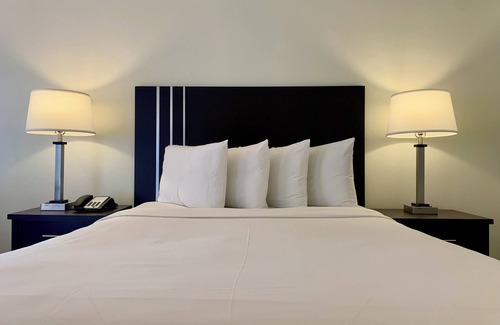 Morro Bay Hotel | Fireside Inn
