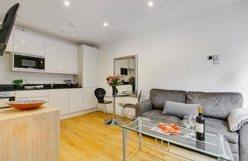 Chelsea Apartment | First Class 1 Bedroom Family Apartment in Kensington Chelsea