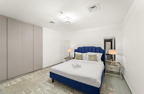 Al Nahda 2 Apartment | FIRST CLASS 2BR Marina Luxe Views