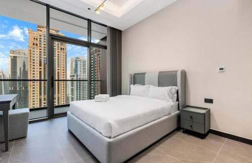 Jumeirah Lake Towers Apartment | FIRST CLASS 3BR Elegant Comfort , Lake Views