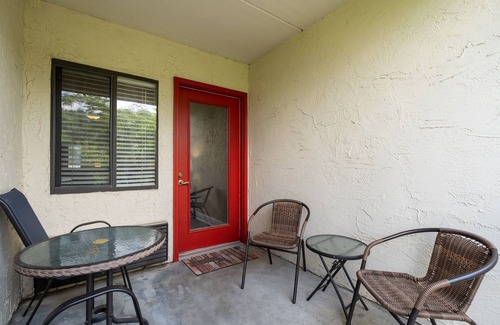 Gatlinburg House | First-Floor 2BR/2BA at Gatlinburg Chateau Walk to Downtown