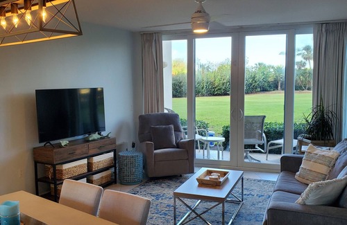 Marco Island Condo | First Floor Beachfront Paradise