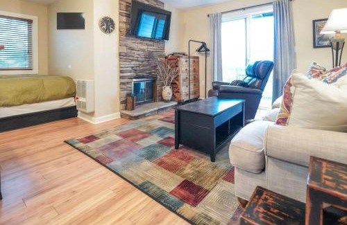 Banner Elk House | First floor, Studio, Resort Access, Portable AC