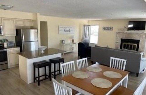 South End Condo | First floor three bedroom, two full bath unit two blocks from the beach