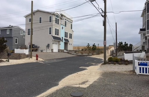 North Beach Haven Apartment | First floor of an OCEAN BLOCK duplex!