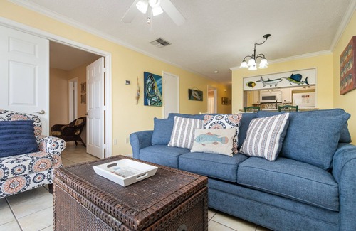 Corpus Christi Condo | First Floor, Waterfront Condo W/2 King Beds, Boat Slip & Sparkling Pool