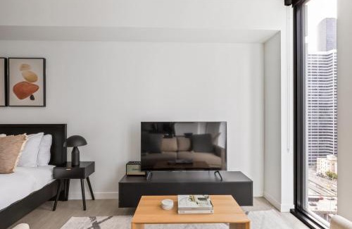 Downtown Seattle Apartment | First Hill Studio w Gym Coworking SEA-456