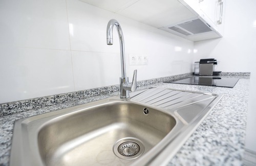 Benalmadena Costa Apartment | First line Beach, Pool, Puerto Marina.