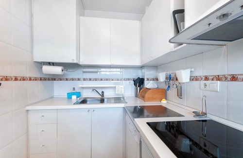 Villajoyosa Apartment | FIRST LINE, LARGE TERRACE, WONDERFUL VIEWS, HIGH STANDING:free wi-fi and P