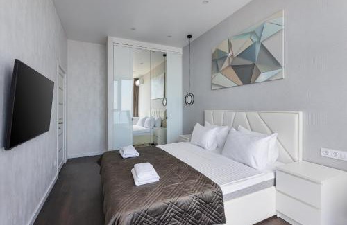 Prymors'kyi district Apartment | First line sea
