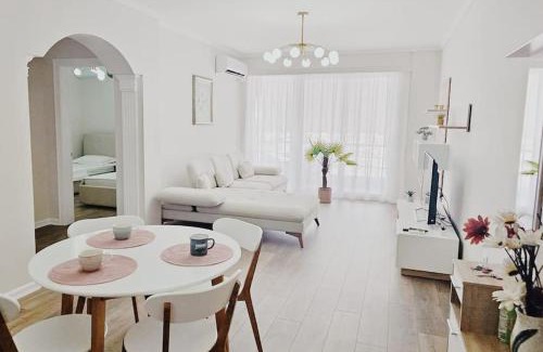 Qender Apartment | First Street Apartments