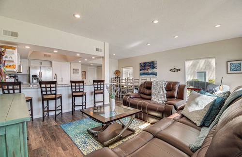 April Sound House | Fish & Boat on Lake Conroe: Waterfront Retreat!