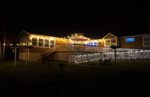 Cedar Lane House | Fish Camp - Backyard Caney Creek Fishing - 7.5 Miles from the Gulf