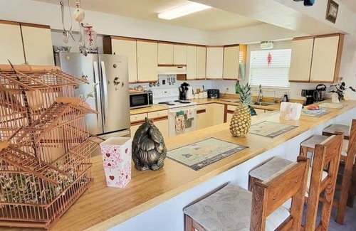 Port Isabel Condo | Fish Crazy House 3 Bedroom Condo by RedAwning