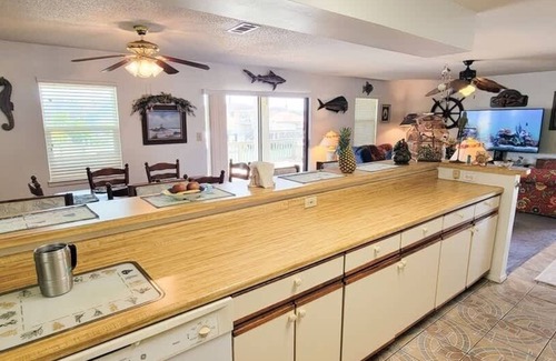 Port Isabel Condo | Fish Crazy House 3 Bedroom Condo by RedAwning