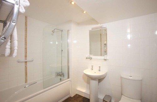 Tiverton Hotel | Fisherman's Cot, Tiverton by Marston's Inns