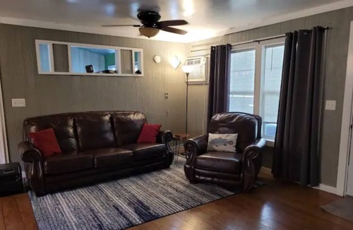 Smithville House | Fisherman's Getaway, golf nearby, boat parking