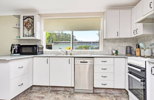 Taylors Beach Cottage | Fishermans Cottage at Taylors Beach