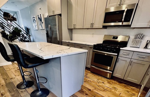 Fishtown House | ★Fishtown Estate ~ Theatre Room ~ Rooftop Terrace★