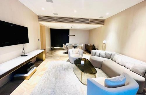 Palm Jumeirah Apartment | FIVE Palm Jumeirah - 2 Bedrooms & Maid Room in a Splendid Resort - ModernLux