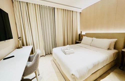 Palm Jumeirah Apartment | FIVE Palm Jumeirah - 2 Bedrooms & Maid Room in a Splendid Resort - ModernLux