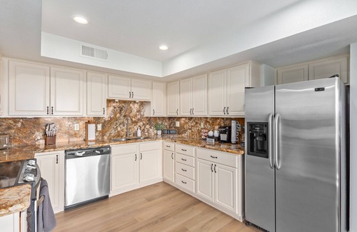 Fountain Hills House | Five Palms ★ Scenic Mountain View's-Heated Pool-Spa-Balcony-Spacious★