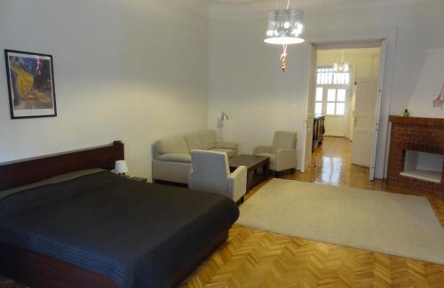 Lagymanyos Apartment | Five Season's Apartment