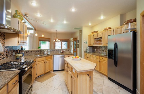 Dalton Ranch House | FIVE-STAR SOUTH DALTON RANCH VACATION HOME