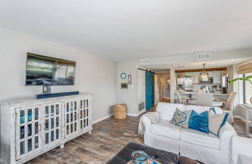 Pensacola Beach Condo | Five Star Vacation Awaits