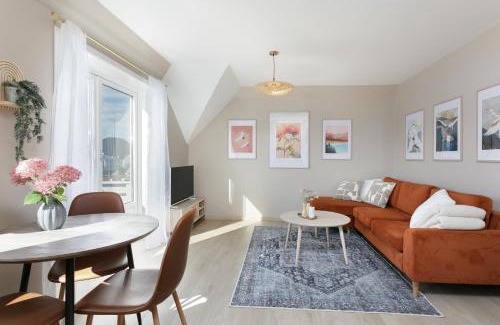 Alesund Apartment | Fjord Vista - Top floor apartment in Ålesund
