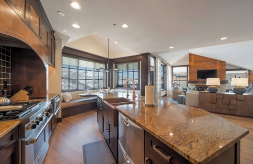 Empire Pass Condo | Flagstaff Lodge Condo by InvitedHome | Shuttle, Deer Valley, Apres, Ski-In/Out