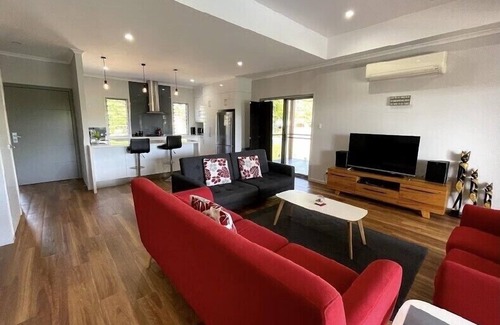 Hideaway Bay House | Flame Trees - Hydeaway/Hideaway Bay