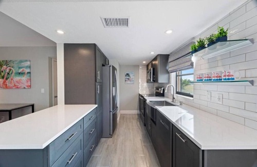 Pelican Condo | Flamingo Fun Condo in Cape Coral